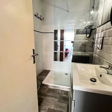 Le Clamador - T2 Renove Au Grau Du Roi Mae-5381 Le Grau-du-Roi
